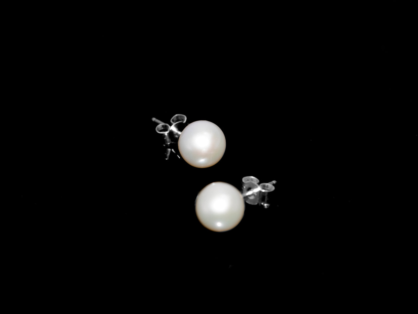 Sterling Silver Pearl Stud Earrings